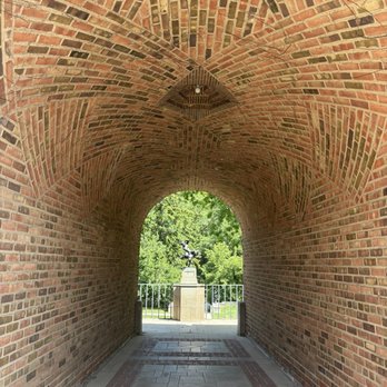 Cranbrook - Botanical Gardens Near Me - Bloomfield Hills, Michigan