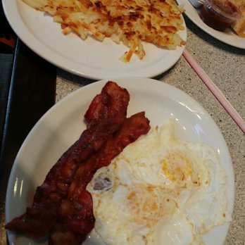 Mama's Table - Bacon - eggs - hash browns - Breakfast & Brunch Near Me - Santa Clarita, California