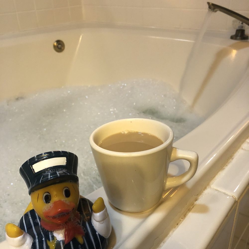 Featherbed Railroad - Nothing better in the morning than coffee and a hot bath. - Bed & Breakfast Near Me - Upper Lake, California