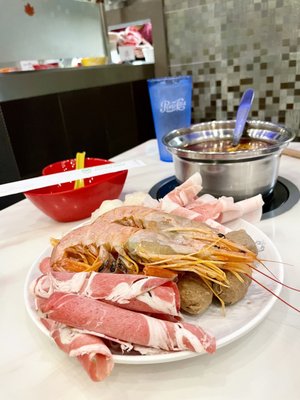 U & Me Revolving Hot Pot by null