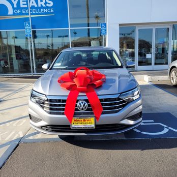 Moss Bros Volkswagen - Car Dealers Near Me - Moreno Valley, California