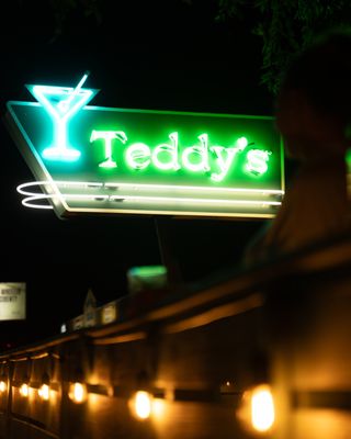 Teddy's Bar by null