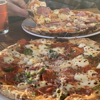 Forge Pizza - Forge Pepperoni Pizza & Mainlander Pizza (extra pineapple) - Pizza Near Me - Oakland, California Forge Pizza - Forge Pepperoni Pizza & Mainlander Pizza (extra pineapple) - Pizza Near Me - Oakland, California