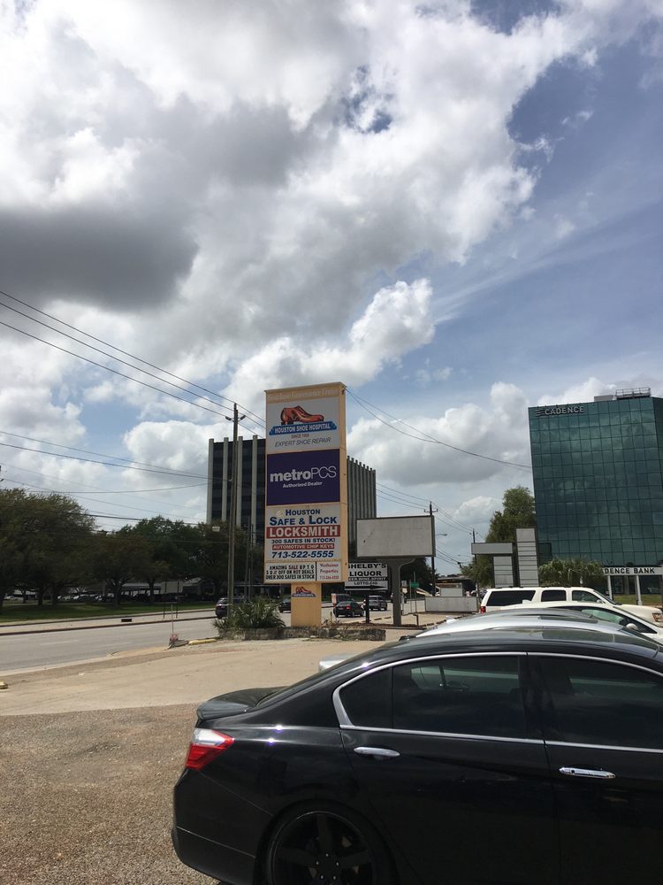 HOUSTON LOCKSMITH nearby at 10218 Westheimer, Houston, Texas 10
