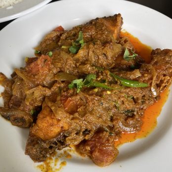Appayon - a plate of meat and rice - Bangladeshi Near Me - Montreal, Quebec
