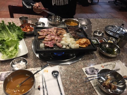 Moobongri BBQ (무봉리 생삼겹 BBQ) by null