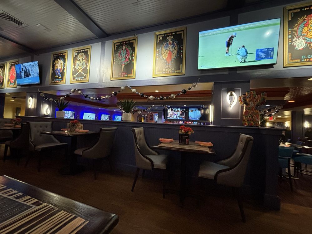 Azul Tequila Bar & Mexican Grill