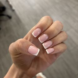 Luv Nail Shop - Hard gel French manicure