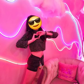 Coki By Cottage Kind - Cloud lights in the photo room - Candle Stores Near Me - Mineola, New York