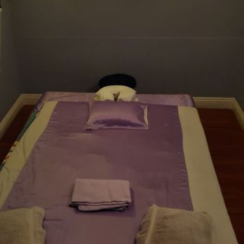 Chan Thai Massage - Wide massage table/bed with heated mattress stuffer - Massage Therapy Near Me - Van Nuys, California