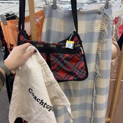 MyUnique Thrift -  Westbury
