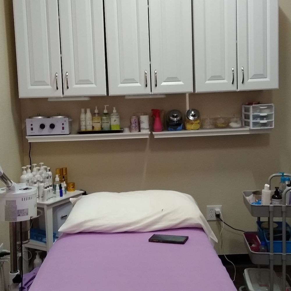 Fabulous Faces - Facial room. - Estheticians Near Me - Fort Worth, Texas Fabulous Faces - Facial room. - Estheticians Near Me - Fort Worth, Texas