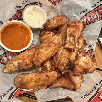 BRK Pizza - 12 wings with Buffalo and Blue cheese sauce - Pizza Near Me - Naples, Florida