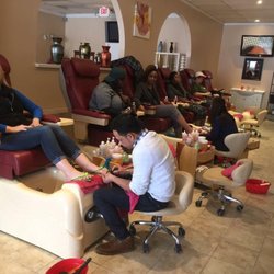 AAA Nails & Spa