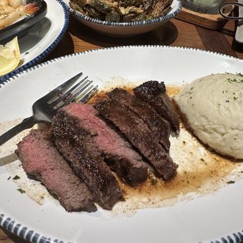 Red Lobster - Sirloin Steak & Mashed Potatoes - Seafood Near Me - Daytona Beach, Florida Red Lobster - Sirloin Steak & Mashed Potatoes - Seafood Near Me - Daytona Beach, Florida