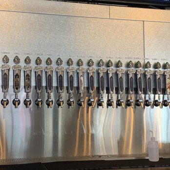 3 Trails Brewing - A wide selection of taps - Breweries Near Me - Independence, Missouri