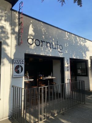 Cornuto Pizzeria by null