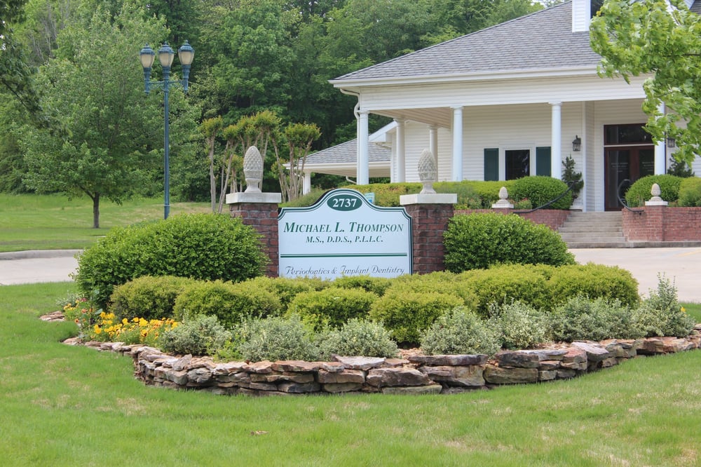 THOMPSON AND JACKSON IMPLANTS AND PERIO Updated June 2024 2737 Paula Dr, Jonesboro, Arkansas