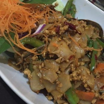 Noodle Wave - Pad kee Mao - Thai Near Me - Frisco, Texas Noodle Wave - Pad kee Mao - Thai Near Me - Frisco, Texas