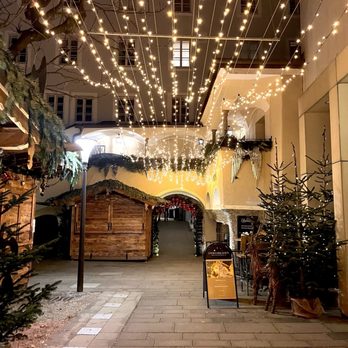 Sternbräu - Courtyard - Austrian Near Me - Salzburg, 5