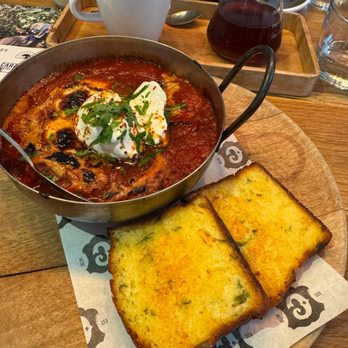 Caravan Fitzrovia - Baked eggs with jalepeno cornbread - British Near Me - London, XGL Caravan Fitzrovia - Baked eggs with jalepeno cornbread - British Near Me - London, XGL