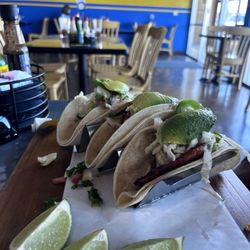 Grilled fish tacos