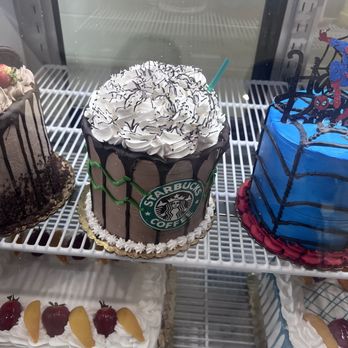 Mi Tierra Bakery - Bakeries Near Me - Coachella, California