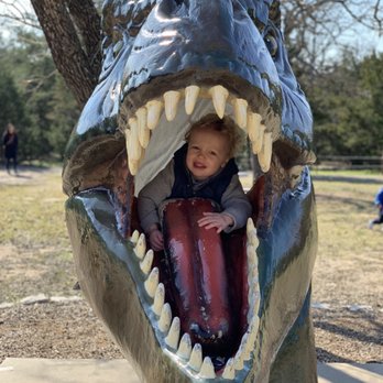 Dinosaur Park - Fun life-size dinos everywhere! - Amusement Parks Near Me - Cedar Creek, Texas