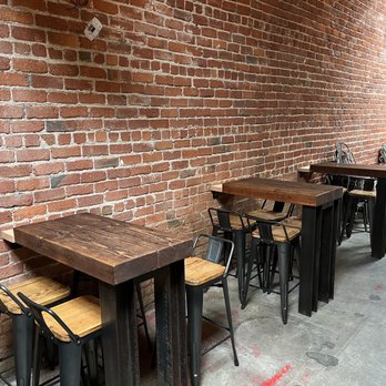 Sextant Coffee Roasters - Indoor Seating - Coffee & Tea Near Me - San Francisco, California Sextant Coffee Roasters - Indoor Seating - Coffee & Tea Near Me - San Francisco, California
