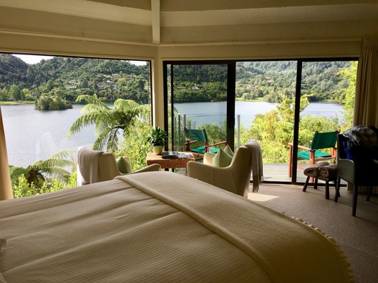 Solitaire Lodge by null