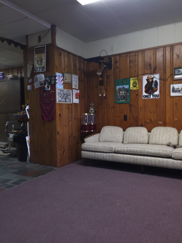 George's Barber Shop Logo