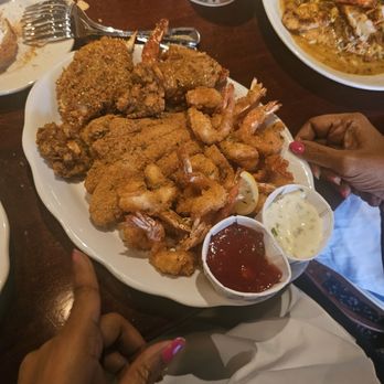 Pappadeaux Seafood Kitchen - Catfish, shrimp, crab and oysters - Cajun/Creole Near Me - Springdale, Ohio Pappadeaux Seafood Kitchen - Catfish, shrimp, crab and oysters - Cajun/Creole Near Me - Springdale, Ohio