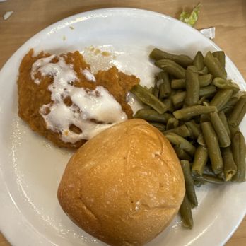 Golden Corral Buffet & Grill - American Near Me - Williamsburg, Virginia