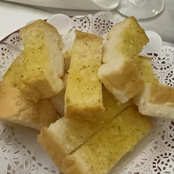 Dooky Chase's Restaurant - free garlic bread for the table - Cajun/Creole Near Me - New Orleans, Louisiana