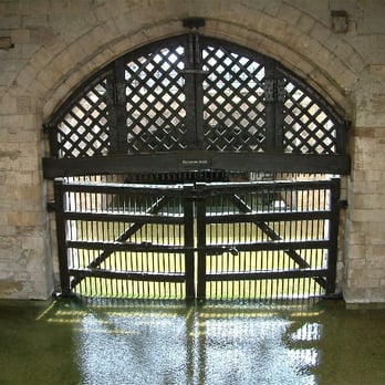 Traitors Gate - Landmarks & Historical Buildings Near Me - London, XGL