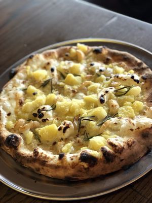 Rocca Pizzeria by null