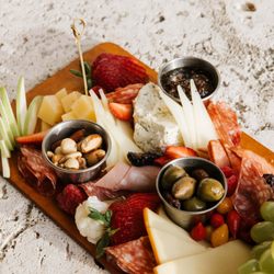 Viento Kitchen & Bar - Zota Beach Resort