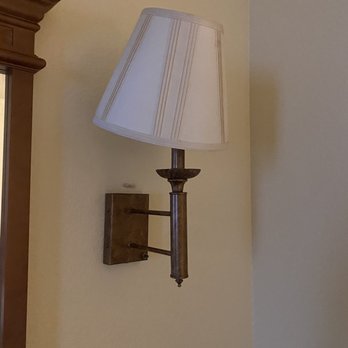 Quality Inn & Suites - Lamp shade left like this when we first walked into our room - Hotels Near Me - Glen Rose, Texas Quality Inn & Suites - Lamp shade left like this when we first walked into our room - Hotels Near Me - Glen Rose, Texas