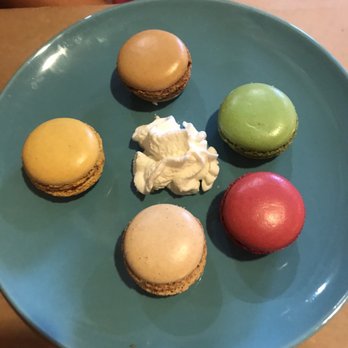Wine 4 Oysters - Macarons - Wine Bars Near Me - Orlando, Florida