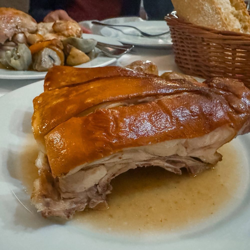 Botín - Roast suckling pig - Spanish Near Me - Madrid, M