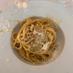 Tonnarelli cacio e pepe