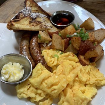Napa General Store - Vintners breakfast with chicken sausage and French toast - Home Decor Near Me - Napa, California Napa General Store - Vintners breakfast with chicken sausage and French toast - Home Decor Near Me - Napa, California