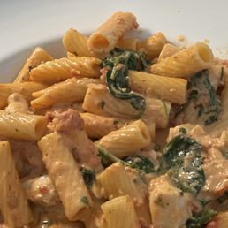 Special Rigatoni in vodka sauce with lump crabmeat