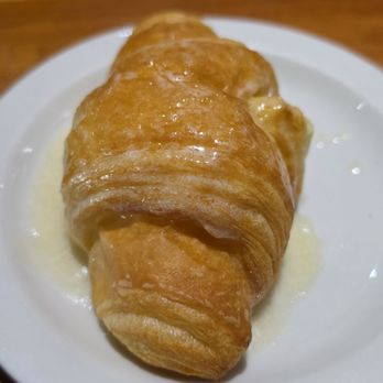 Cheddar's Scratch Kitchen - Honey butter croissant - Comfort Food Near Me - West Melbourne, Florida Cheddar's Scratch Kitchen - Honey butter croissant - Comfort Food Near Me - West Melbourne, Florida