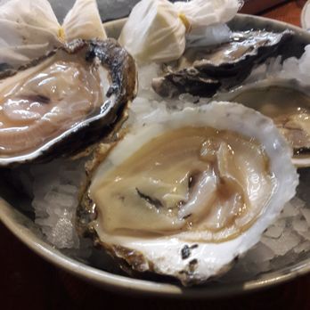 Cañete - Super fresh oysters - Tapas/Small Plates Near Me - Barcelona, B Cañete - Super fresh oysters - Tapas/Small Plates Near Me - Barcelona, B