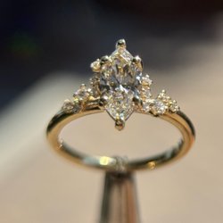 Diamond & Design Jewelers