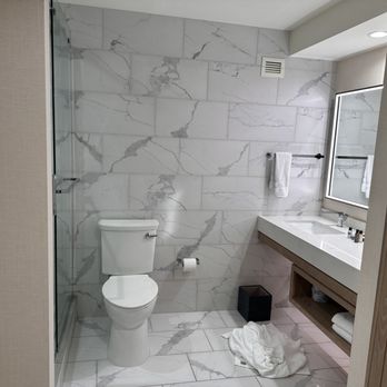 The Westin O'Hare - Taken before leaving, didn't get pics before. Was super clean! - Hotels Near Me - Rosemont, Illinois The Westin O'Hare - Taken before leaving, didn't get pics before. Was super clean! - Hotels Near Me - Rosemont, Illinois
