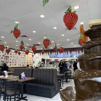Chocolate House - Ice Cream & Frozen Yogurt Near Me - Clifton, New Jersey