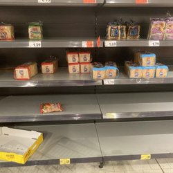 Kaufland - Montag 18 Uhr - das Bild ist symptomatisch für eine sich städnig wiederholende Fehlkalkulation. Hier gibt es sehr oft nichts mehr!
