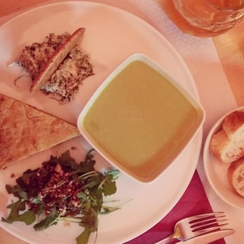 In Cuisine - Sweet set lunch menu. Amazing salad with mayo! - Bookstores Near Me - Lyon, 69